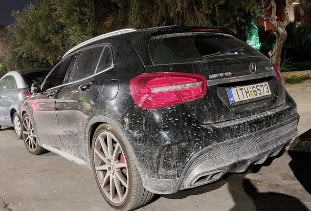 Mercedes-AMG GLA 45 X156