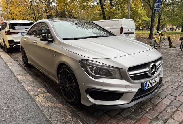 Mercedes-Benz CLA 45 AMG C117