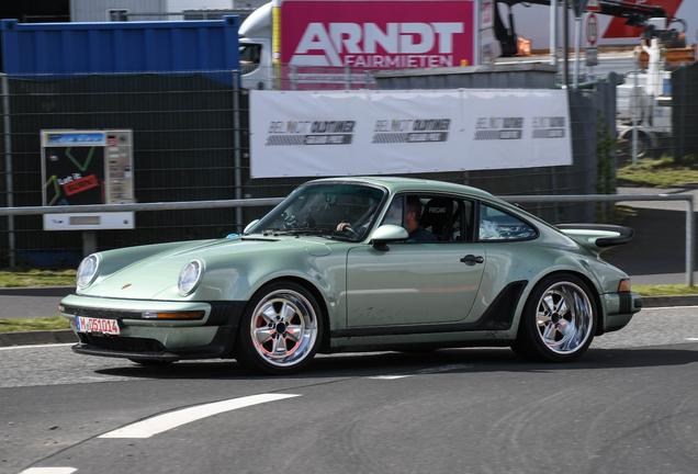 Porsche 911 Singer Turbo Study