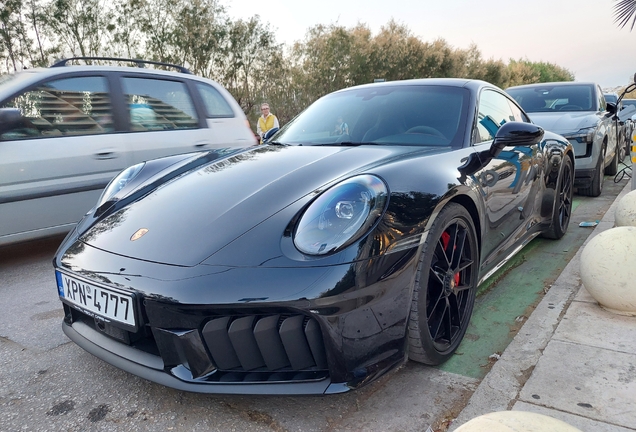 Porsche 992 Carrera 4 GTS MkII