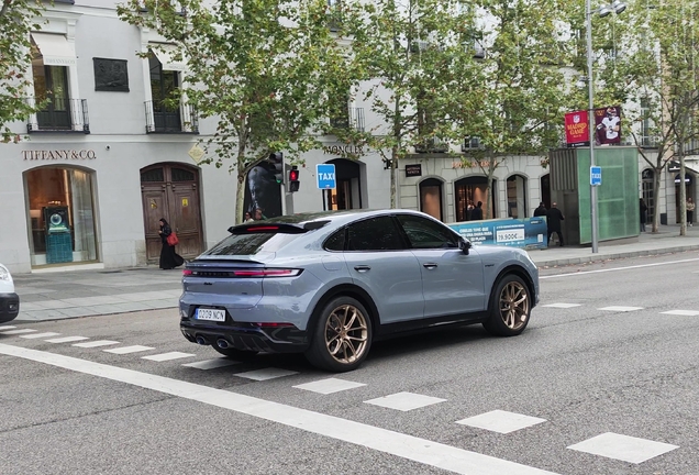 Porsche Cayenne Coupé Turbo E-Hybrid