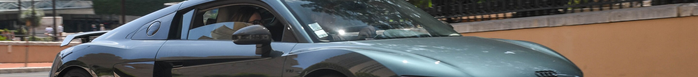 Audi R8 V10 Plus 2015