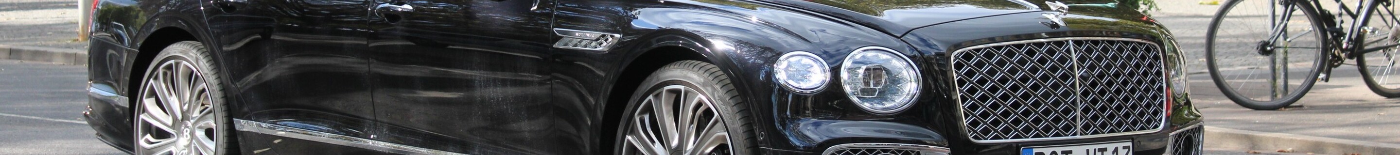 Bentley Flying Spur V8 2021