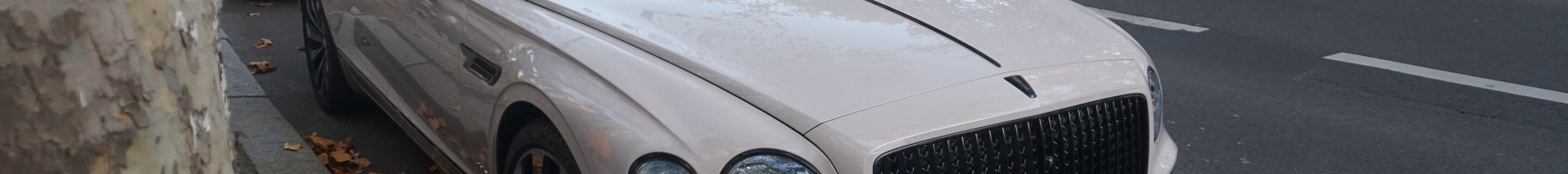 Bentley Flying Spur V8 Azure