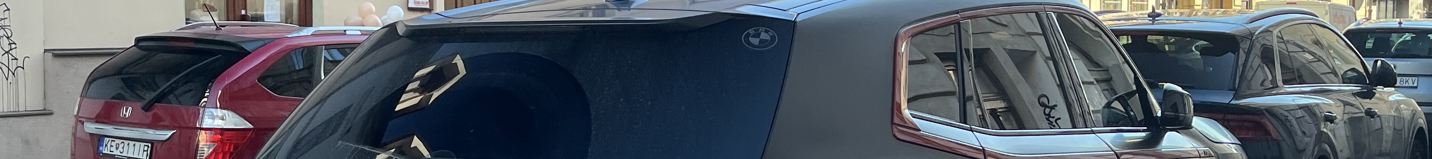 BMW XM G09 Label Red