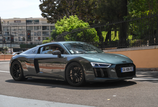 Audi R8 V10 Plus 2015