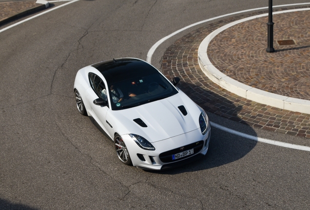 Jaguar F-TYPE R AWD Coupé