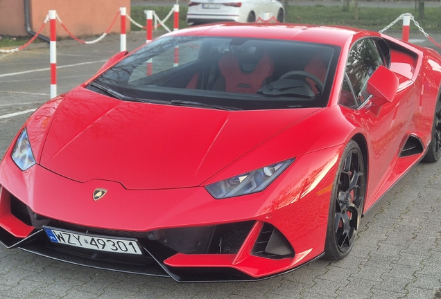 Lamborghini Huracán LP640-4 EVO