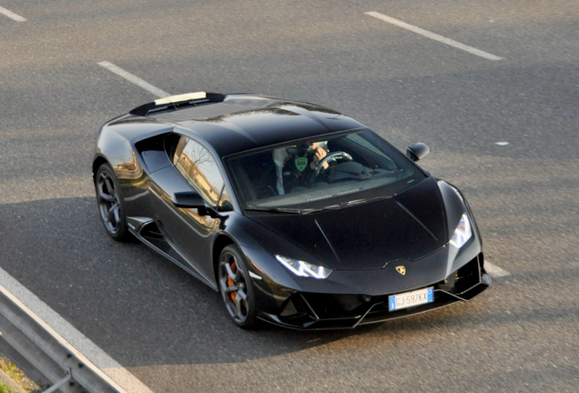 Lamborghini Huracán LP640-4 EVO