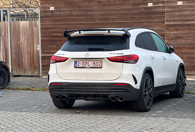 Mercedes-AMG GLA 45 S 4MATIC+ H247