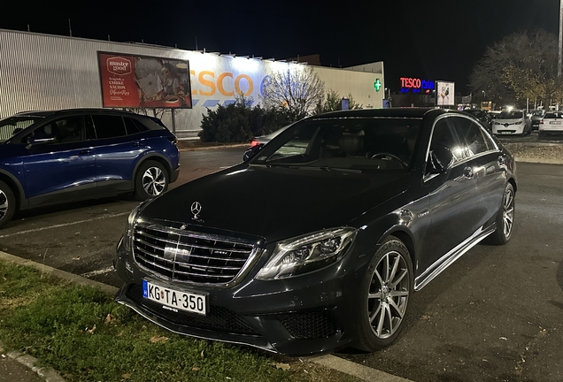 Mercedes-AMG S 63 V222