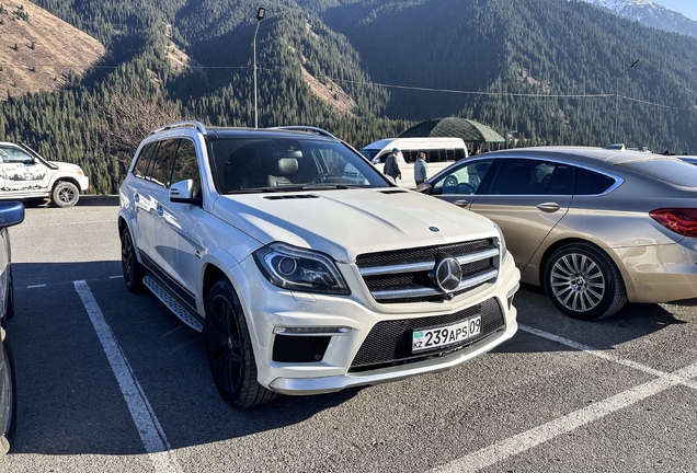 Mercedes-Benz GL 63 AMG X166