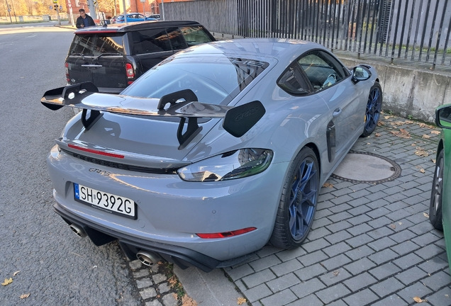 Porsche 718 Cayman GT4 RS Weissach Package