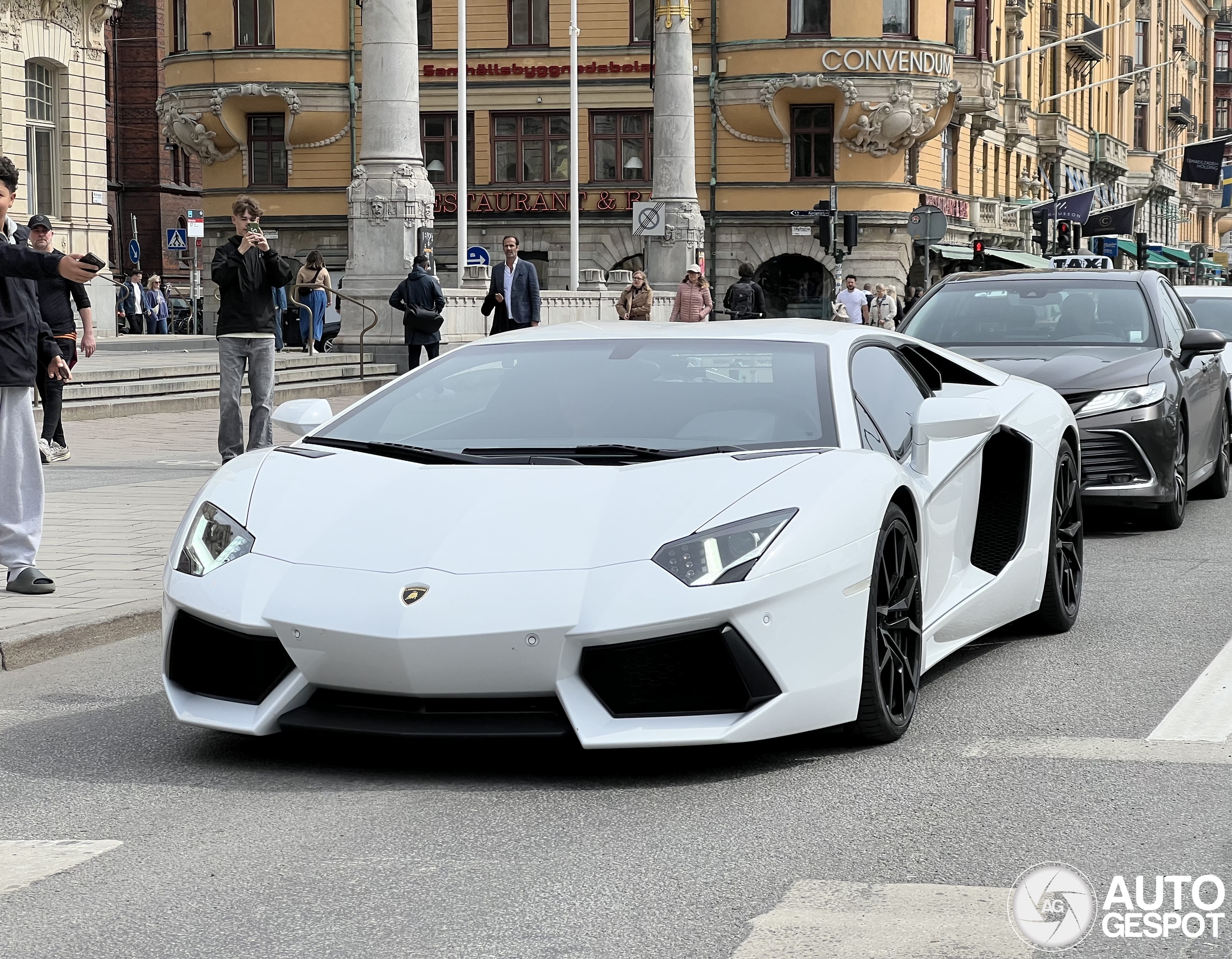 Lamborghini Aventador LP700-4