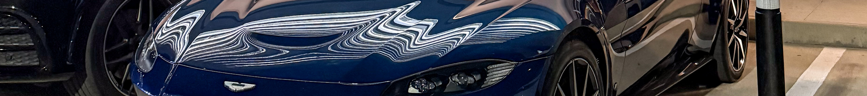 Aston Martin V8 Vantage 2018