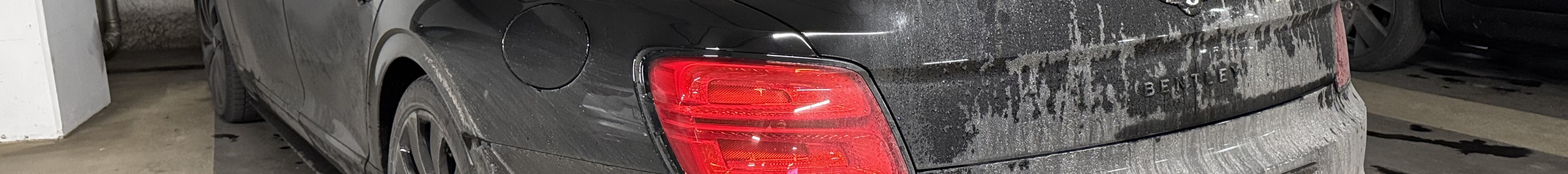 Bentley Flying Spur Azure 2025