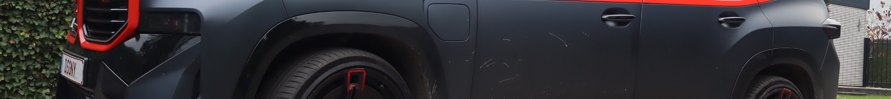 BMW XM G09 Label Red Larte Design