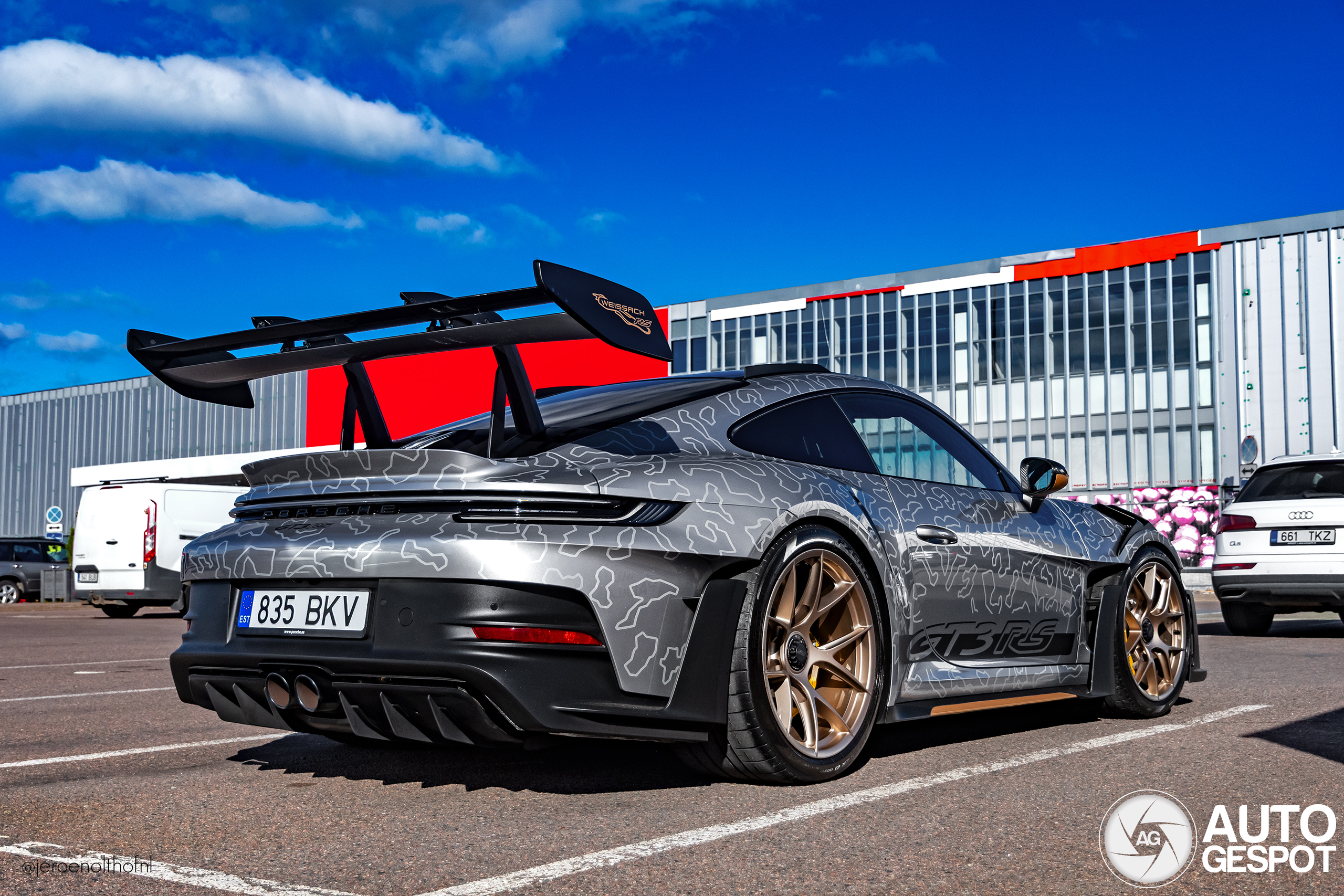 Porsche 992 GT3 RS MkI Weissach Package