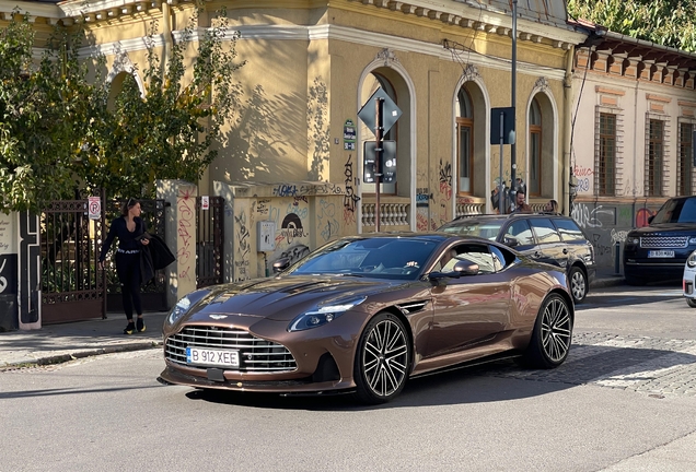 Aston Martin DB12