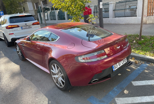 Aston Martin V8 Vantage S