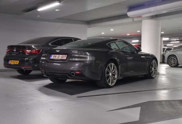 Aston Martin Virage 2011