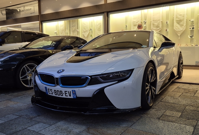 BMW i8