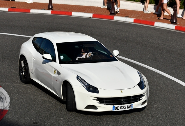 Ferrari FF