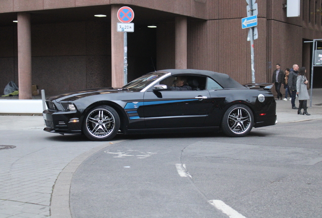 Ford Mustang GT Convertible 2011