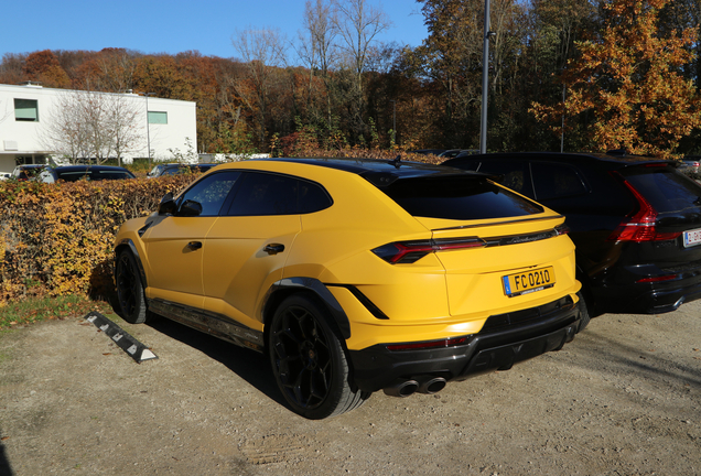 Lamborghini Urus Performante