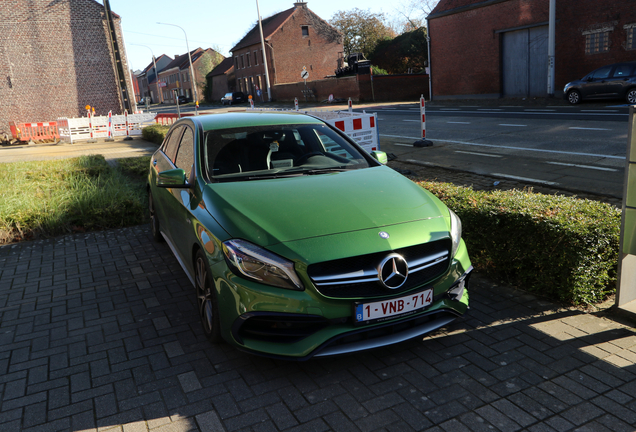 Mercedes-AMG A 45 W176 2015