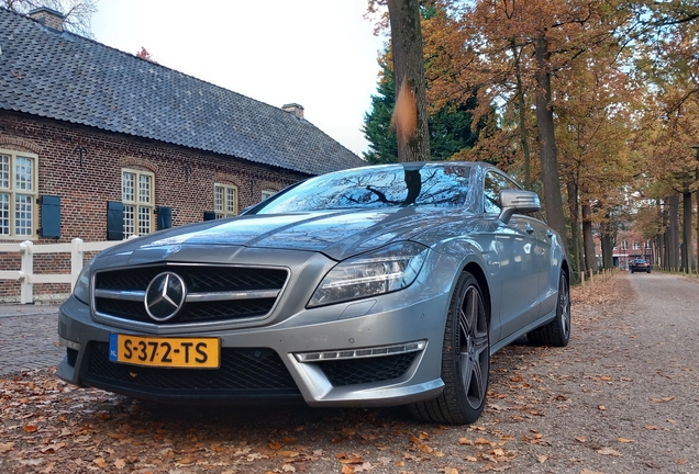 Mercedes-Benz CLS 63 AMG X218 Shooting Brake