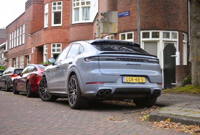 Porsche Cayenne Coupé Turbo E-Hybrid