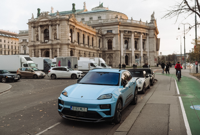 Porsche Macan EV Turbo