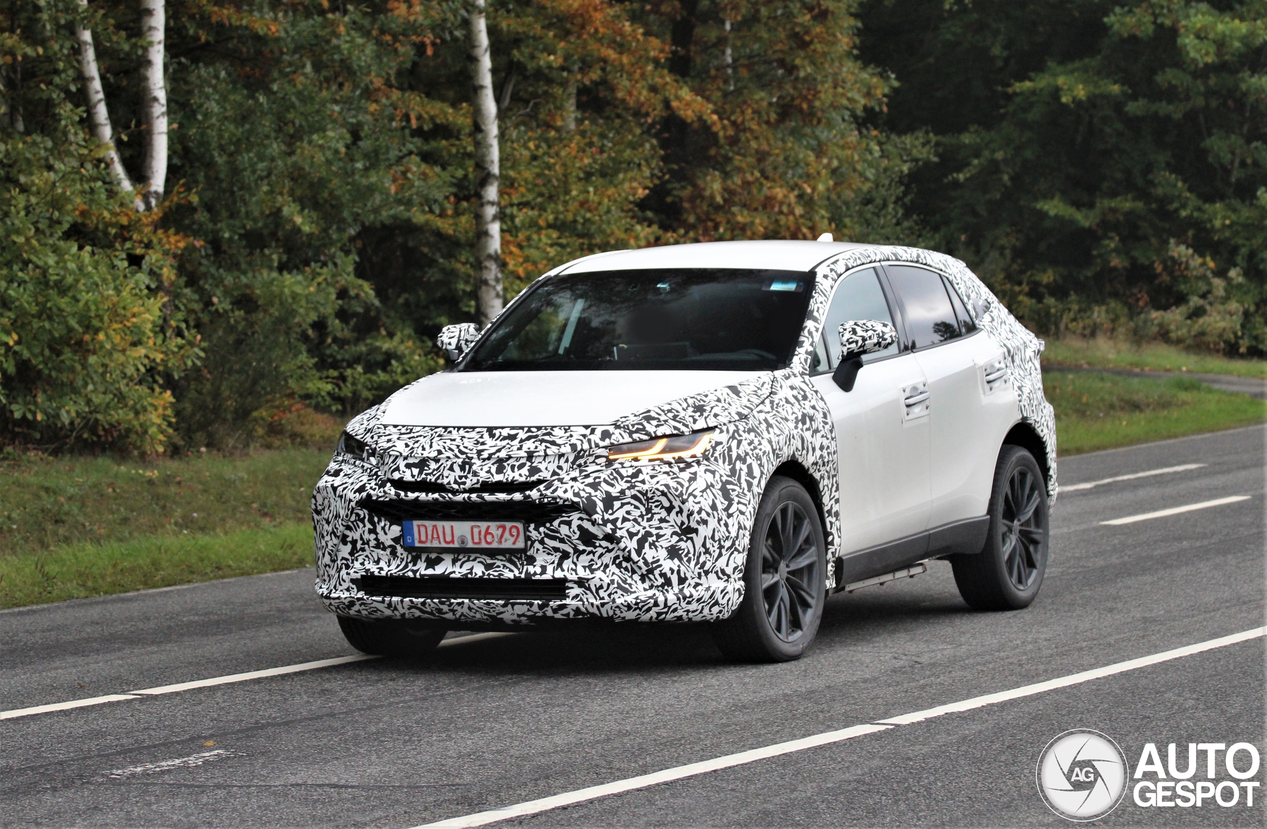 Toyota Harrier 2027 Mule