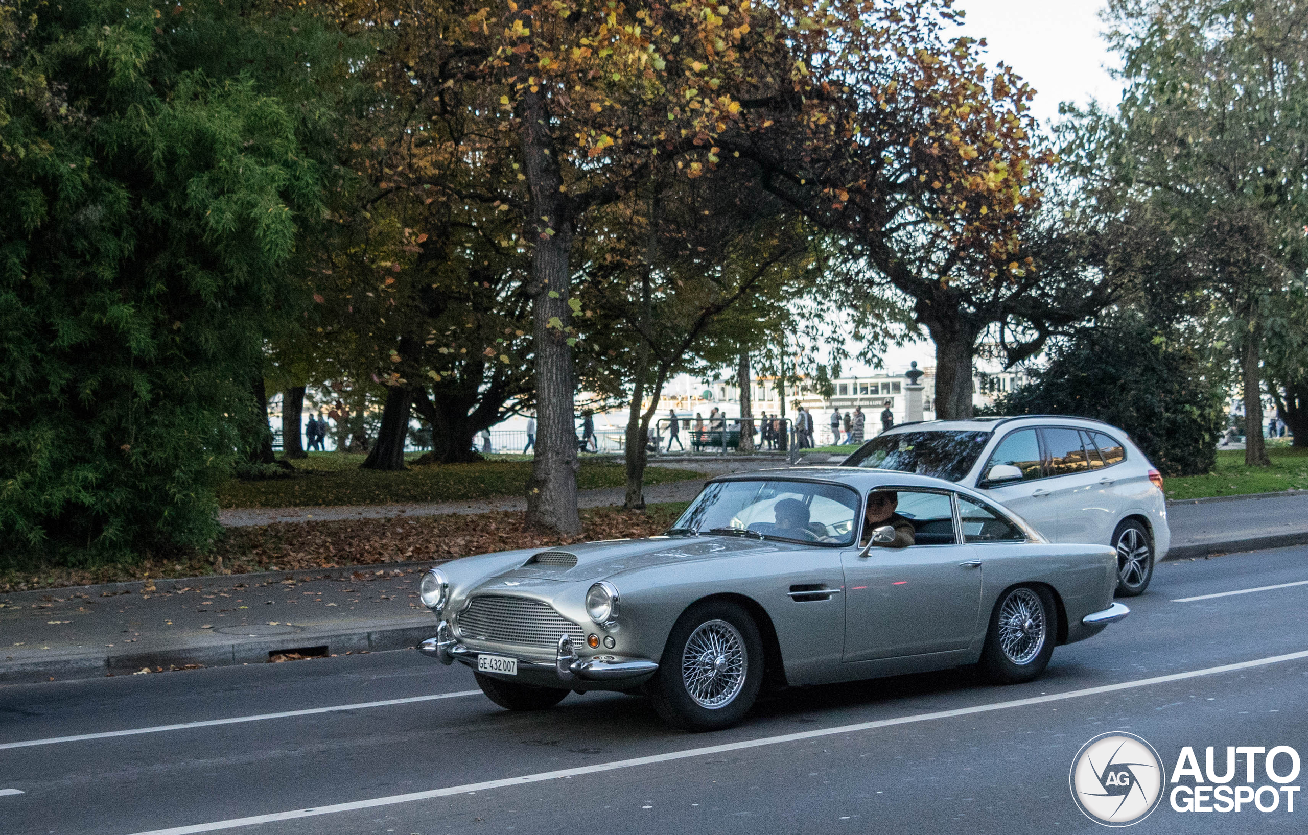 Aston Martin DB4