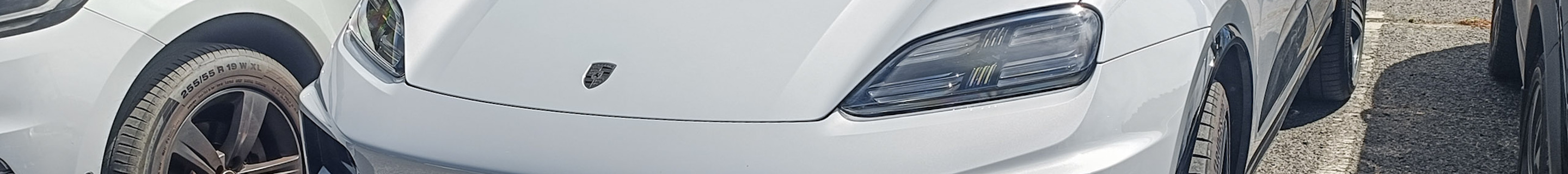 Porsche Macan EV Turbo