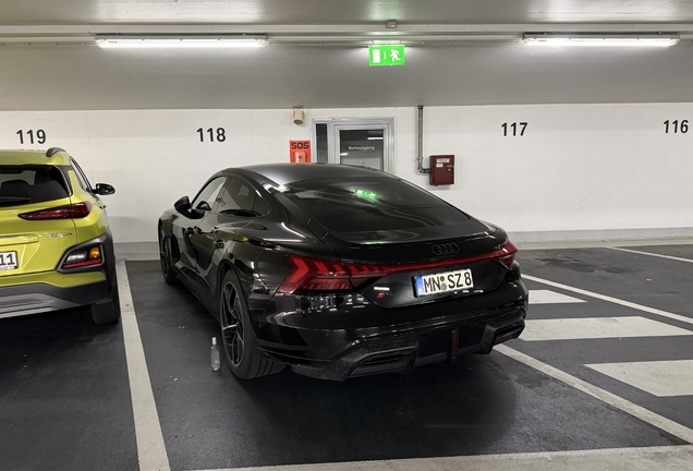 Audi RS E-Tron GT 2025