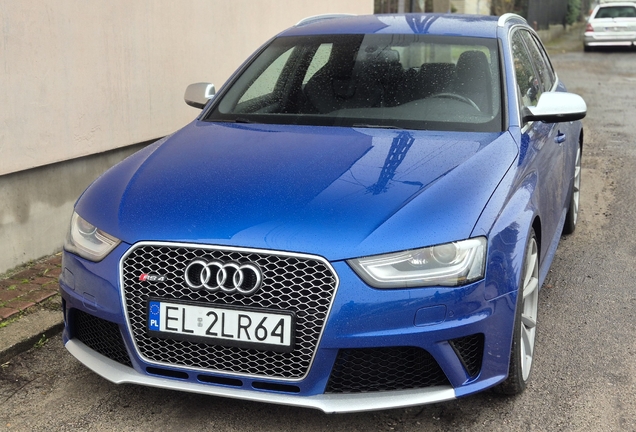 Audi RS4 Avant B8