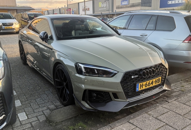 Audi RS5 B9 Capristo R