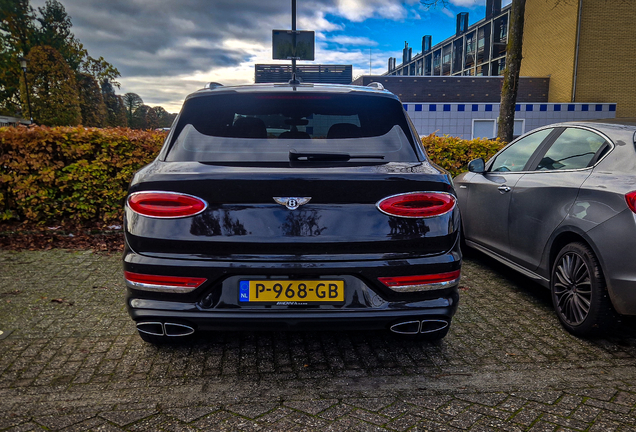 Bentley Bentayga Hybrid 2021 First Edition