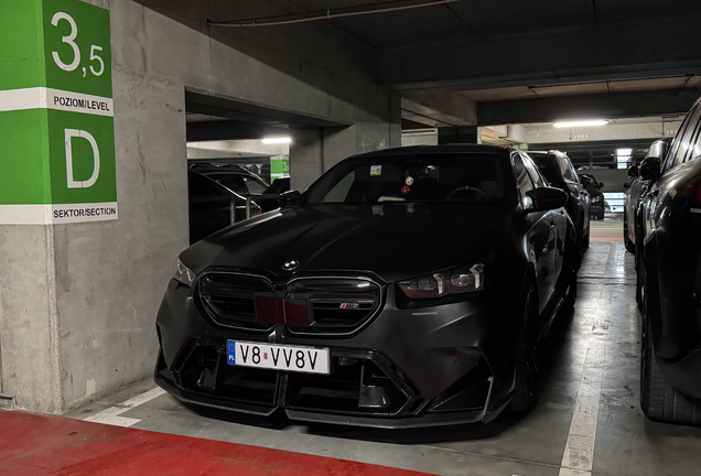 BMW M5 G90