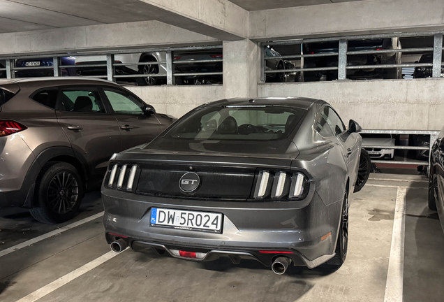Ford Mustang GT 2015