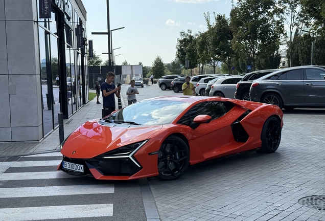 Lamborghini Revuelto