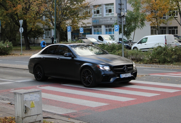 Mercedes-AMG E 63 S W213