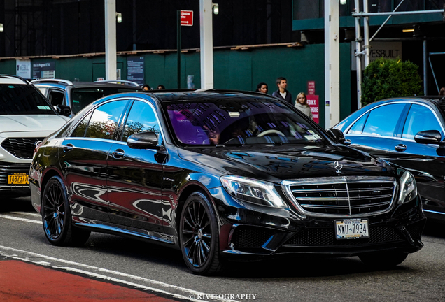 Mercedes-Benz S 65 AMG V222