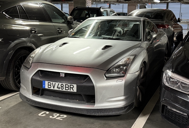 Nissan GT-R