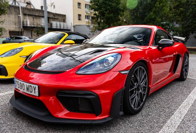 Porsche 718 Cayman GT4 RS Weissach Package