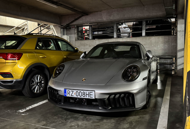 Porsche 992 Carrera 4 GTS MkII