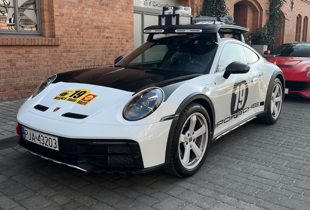 Porsche 992 Dakar
