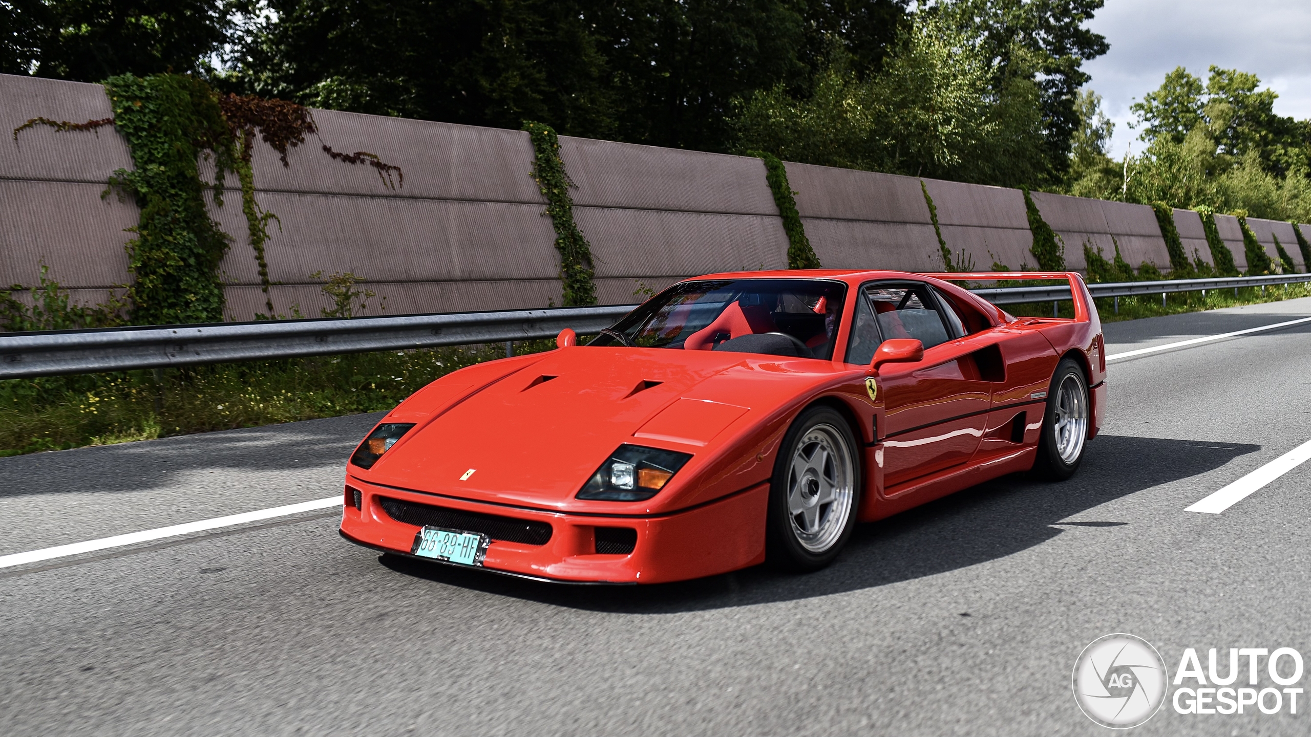 Ferrari F40